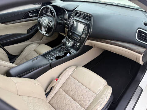 2016 Nissan Maxima Platinum