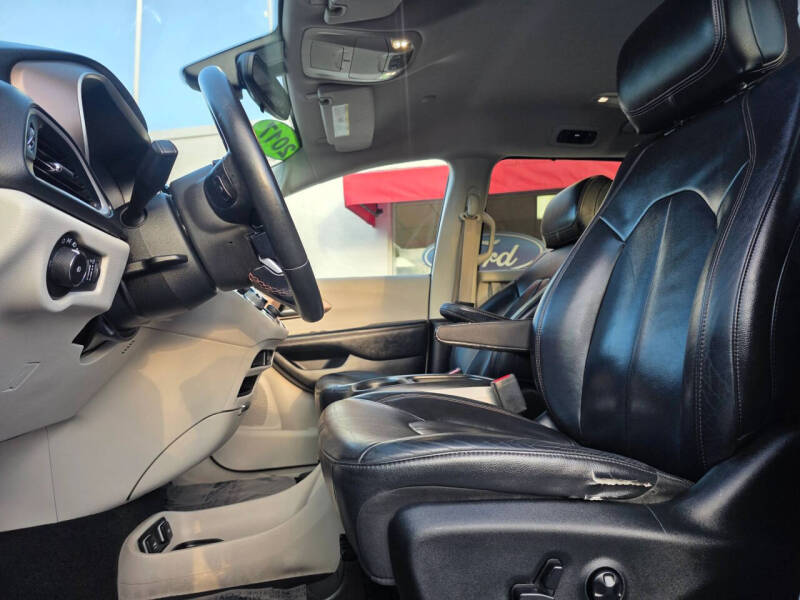 2017 Chrysler Pacifica