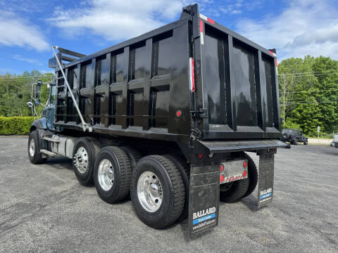 2013 Mack Granite