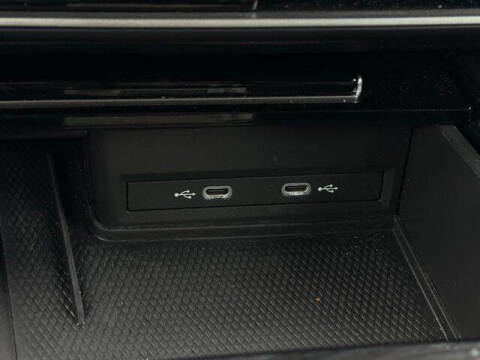 2025 Volkswagen Atlas Cross Sport SE 4Motion