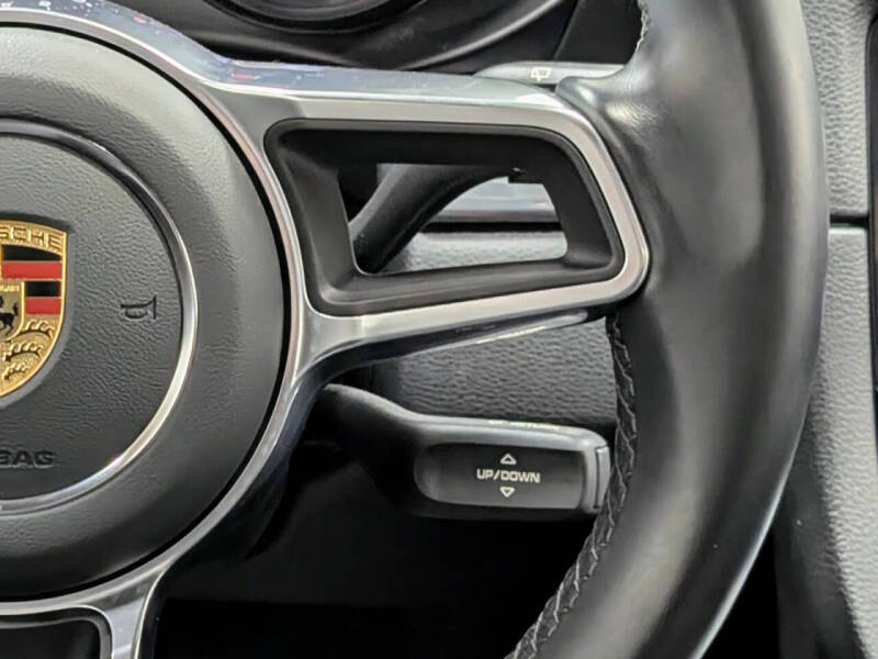 2022 Porsche 718 Cayman T
