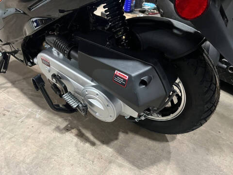 2025 Icebear R2