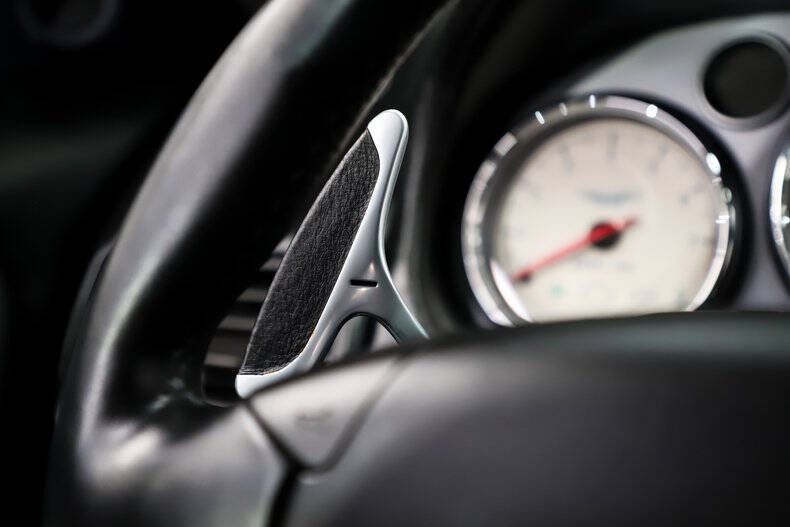 2003 Aston Martin V12 Vanquish