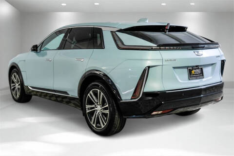 2024 Cadillac LYRIQ Luxury 1