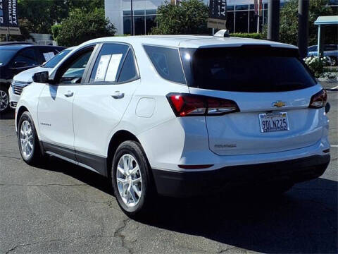 2022 Chevrolet Equinox LS