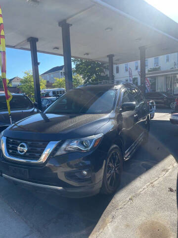 2017 Nissan Pathfinder Platinum