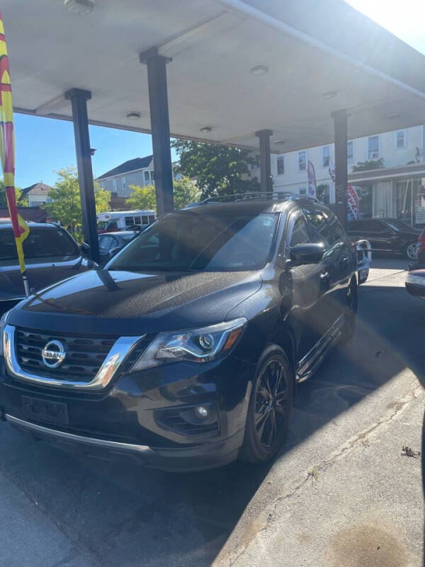 2017 Nissan Pathfinder Platinum