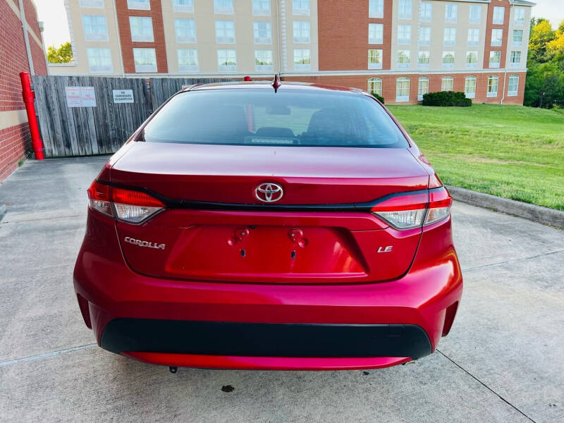 2021 Toyota Corolla LE photo 10