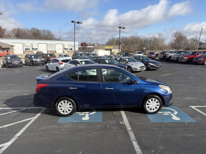 2018 Nissan Versa SV