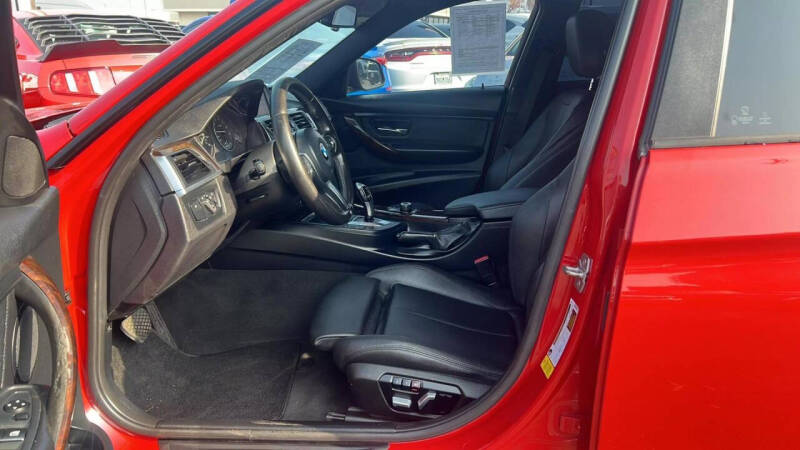 2016 BMW 3 Series 320i