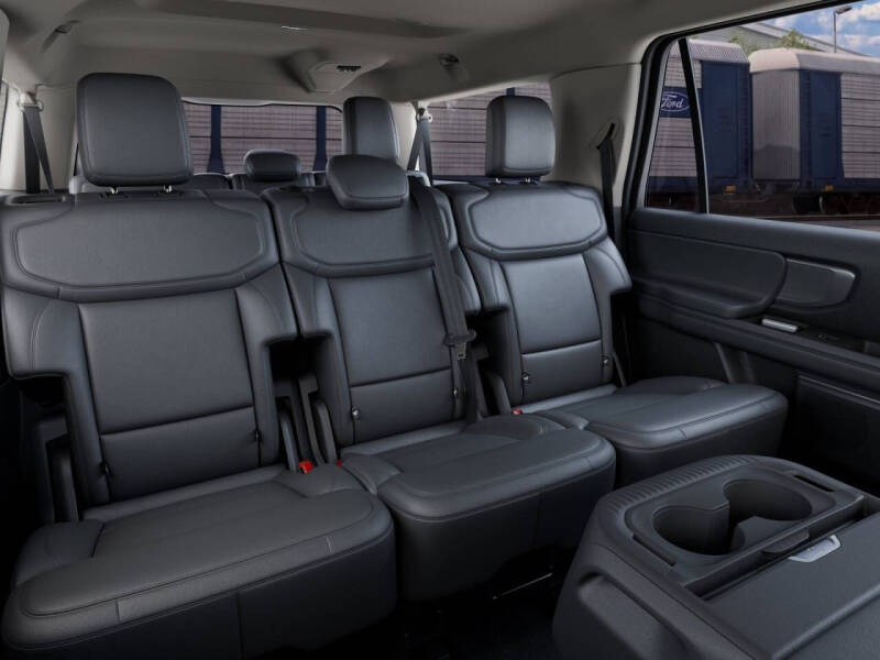 2027 Ford Expedition MAX Active