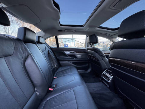 2018 BMW 7 Series 740i
