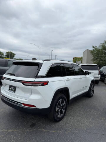 2023 Jeep Grand Cherokee