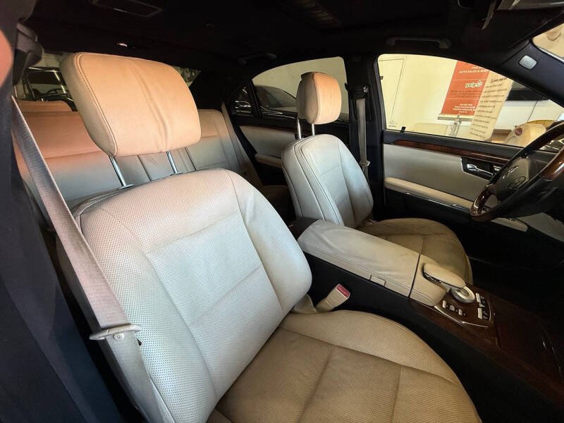 2012 Mercedes-Benz S-Class S 550