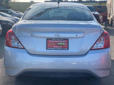 2016 Nissan Versa 1.6 S