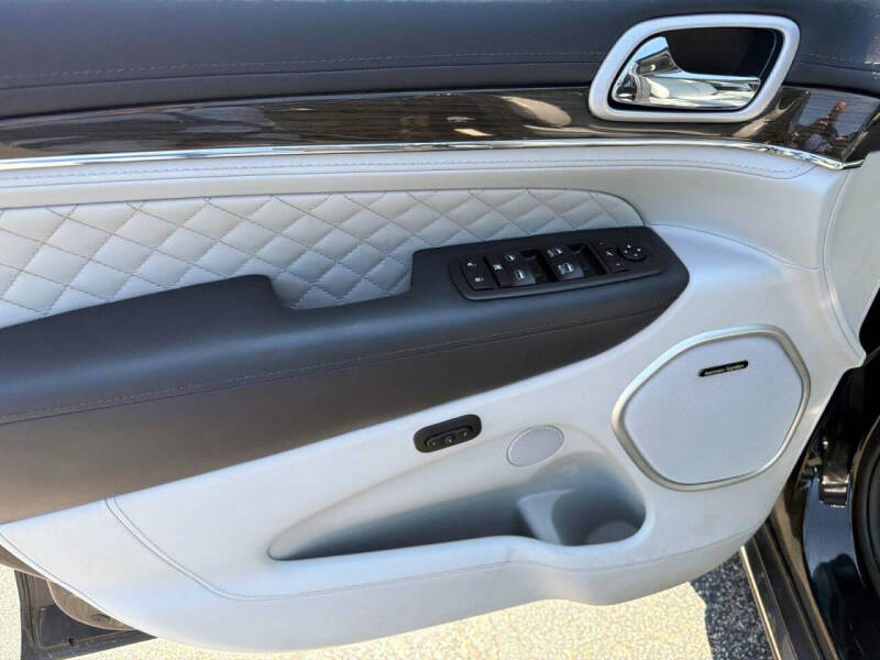 2019 Jeep Grand Cherokee Summit