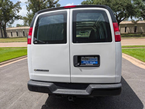2023 Chevrolet Express 2500