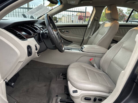 2011 Ford Taurus Limited