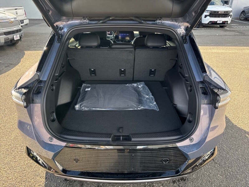 2026 Chevrolet Equinox EV LT 2