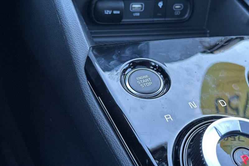 2025 Kia Sportage Hybrid EX