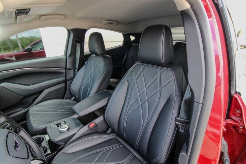 2024 Ford Mustang Mach-E Select