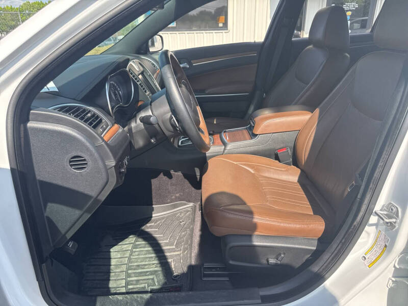 2018 Chrysler 300 C