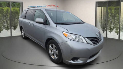 2014 Toyota Sienna LE 7-Passenger Auto Access Seat