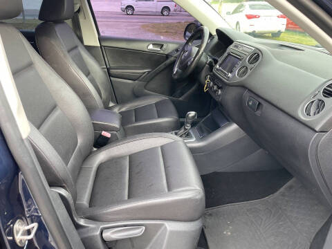 2012 Volkswagen Tiguan SEL