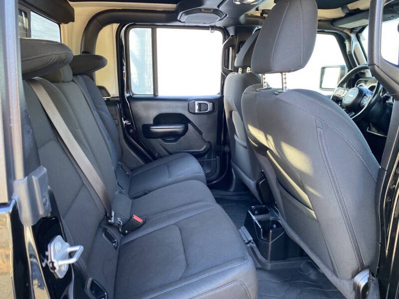 2021 Jeep Gladiator Willys