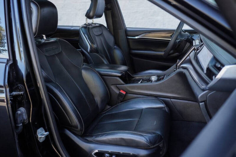 2023 Jeep Grand Cherokee L Overland