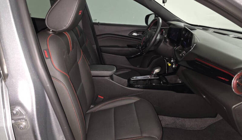 2025 Chevrolet Trax RS