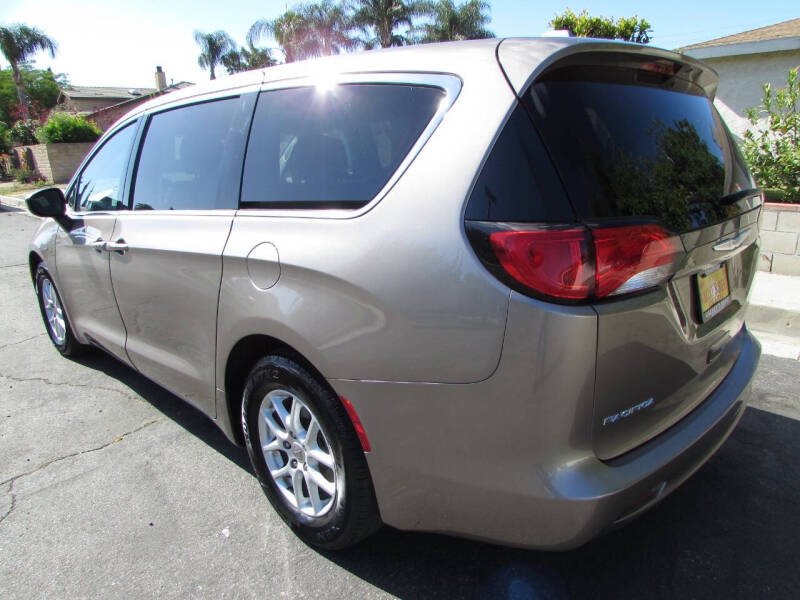 2017 Chrysler Pacifica Touring