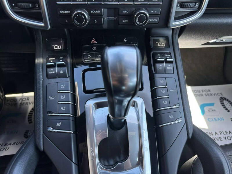 2012 Porsche Cayenne Tiptronic