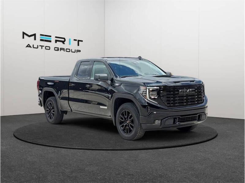 2025 GMC Sierra 1500 Elevation Standard
