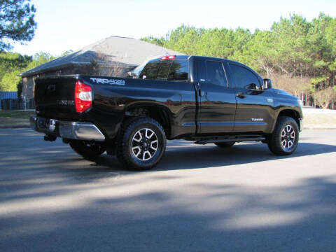 2017 Toyota Tundra SR5