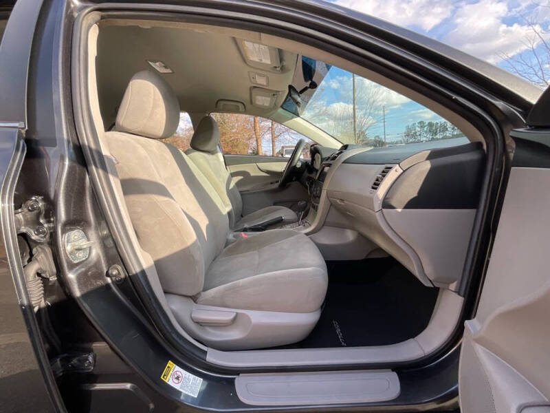 2013 Toyota Corolla LE