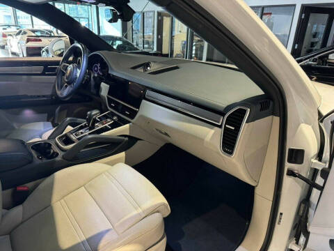 2023 Porsche Cayenne