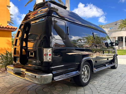 2010 Ford E-Series E-350 SD XLT