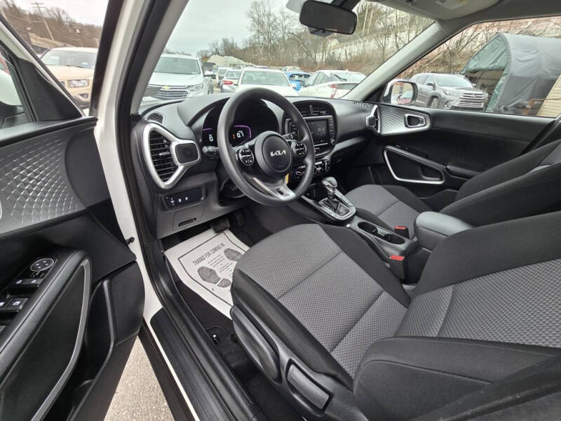 2024 Kia Soul LX