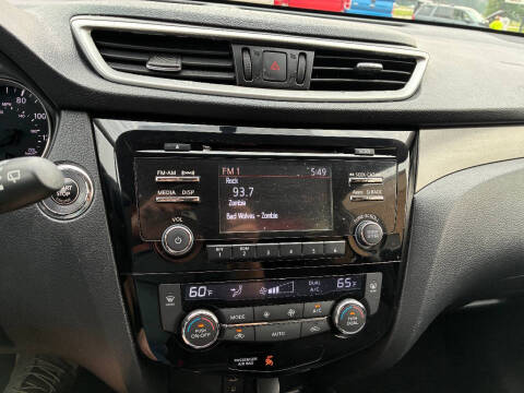 2016 Nissan Rogue SV