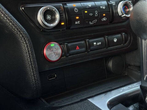 2020 Ford Mustang EcoBoost