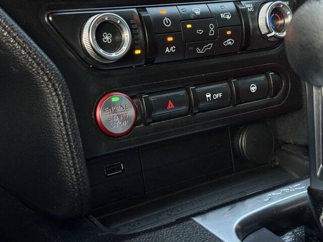 2020 Ford Mustang EcoBoost