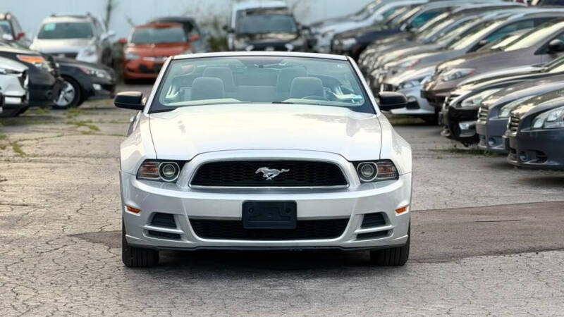 2013 Ford Mustang V6