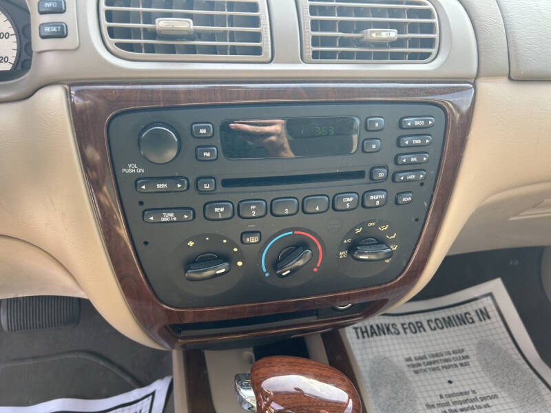 2005 Ford Taurus SEL