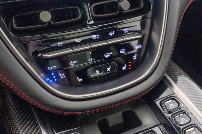 2022 Aston Martin DBX