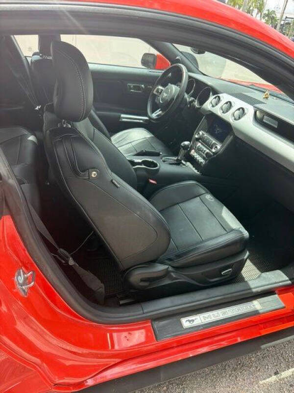 2016 Ford Mustang EcoBoost Premium