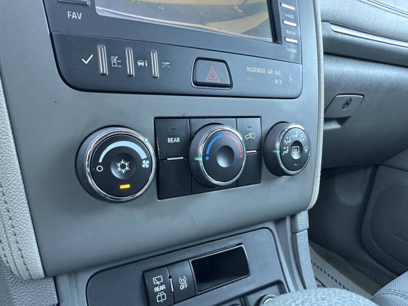 2017 Chevrolet Traverse LS