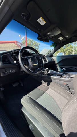 2021 Dodge Challenger SXT