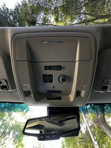 2017 GMC Yukon XL SLT