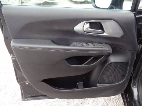 2022 Chrysler Pacifica Touring